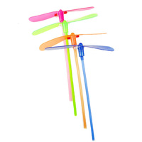 Jouets lumineux LED, libellules en bambou clignotantes, hélices en plastique à friction manuelle, électroniques, cadeau pas cher pour enfants, décoration de fête