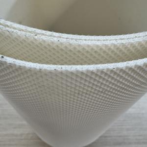 สายพานลำเลียงขนมปังบิสกิต PVC สีขาว รูปทรงเพชร สำหรับเครื่องทำแปรงและสายการผลิตขนม - Product Image 5