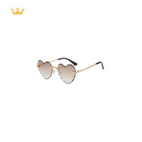 Lunettes de soleil décontractées tendance en forme de cœur, protection UV400, légères, sans monture, unisexe, pour l'extérieur, vente en gros
