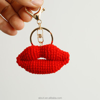 Vente en gros de pendentifs décoratifs en forme de lèvres rouges, faits main, tricotés et au crochet, style Kawaii