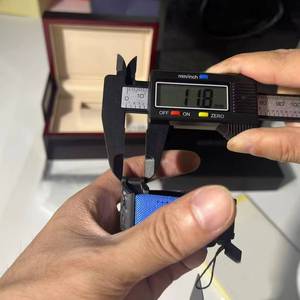 Reloj Deportivo de Buceo RM de Alta Calidad con Reserva de Energía, Cristal de Zafiro, Estilo Hip-Hop, Caja de Fibra Resistente, Automático, Correa de Caucho - Product Image 3