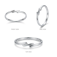 Bracelet jonc ouvert empilable pour femme, design minimaliste entrelacé, en acier inoxydable plaqué or et argent, idéal pour un cadeau