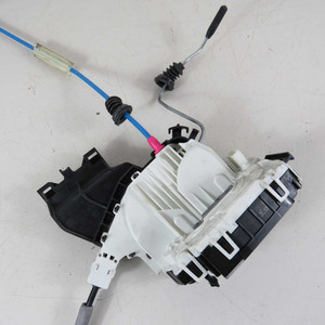 Serratura porta posteriore sinistra Mercedes CLA-Class 220d 2013-2019 (42281 C-5-G-4) - Product Image 1