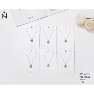 Collar con colgante de corazón grande con accesorios de cobre, joyería de moda para mujer - Product Image 1