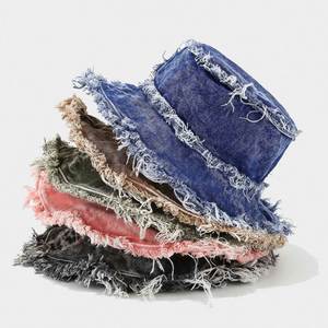 Chapeau Bob en Jean Délavé et Vieilli Tendance Été 2024 pour Hommes et Femmes – Style Vintage avec Bords Effilochés – Idéal pour l'Extérieur – Vente en Gros - Product Image 1
