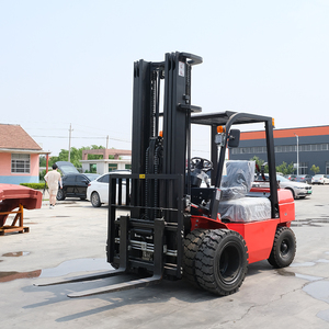 รถยกแก๊สแอลพีจีแบรนด์จีนใหม่ล่าสุดพร้อม2.5ton เครื่องยนต์ EPA เพื่อ3.5ton การเปลี่ยนเกียร์ด้านข้างความจุสำหรับอุตสาหกรรมค้าปลีกและร้านอาหาร