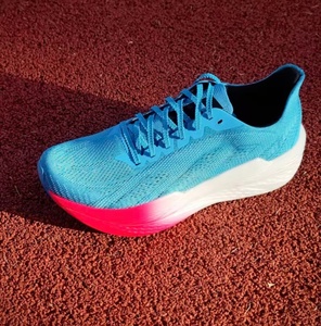 Zapatillas de Running Brookes Soft-Tread con Placa de Carbono - Serie Profesional para Maratón, Suela Delgada, Ligeras, para Competición Deportiva - Product Image 4