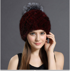Chapeau en fourrure de vison véritable de style russe personnalisé, bonnet d'hiver avec pompon en fourrure de renard, chapeau doux et chaud pour femmes - Product Image 4