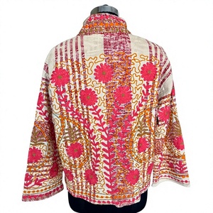 Chaqueta Corta Bordada Estilo Boho Rajasthani con Diseño Floral, Trabajo Aari y Sozni, Bordada a Mano, de Lana, Transpirable, para Otoño e Invierno - Product Image 3