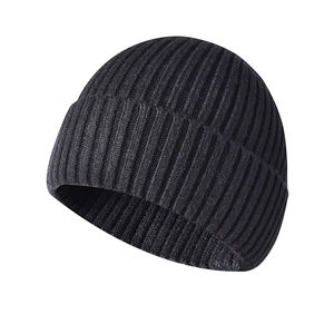 Nueva llegada de alta calidad de poliéster de color sólido de punto gorro de invierno para viajes para mujeres y hombres - Product Image 6