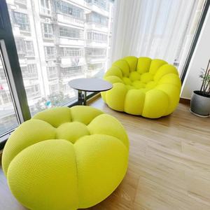 رائج البيع صافي كريم أحمر الرياح لينة دعم الفاخرة 3D منحني المخملية تصميم عصري مريحة أريكة عارية الصنع لغرفة المعيشة - Product Image 3