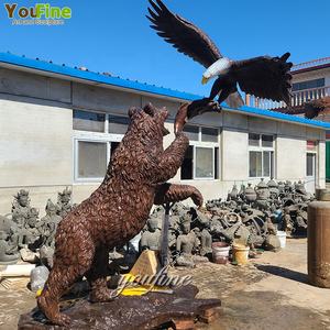 <span class=keywords><strong>Statue</strong></span> all'aperto dell'orso animale del bronzo del giardino all'aperto a grandezza naturale e scultura dell'aquila da vendere - Product Image 6