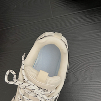 Nouvelles chaussures décontractées de luxe respirantes en maille à lacets antidérapantes de haute qualité pour hommes, style de marche de créateur de mode
