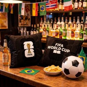 Couverture-coussin carrée noire <span class=keywords><strong>FIFA</strong></span> <span class=keywords><strong>Coupe</strong></span> <span class=keywords><strong>du</strong></span> <span class=keywords><strong>Monde</strong></span> 2026, produit officiel sous licence pour les fans de football, décoration intérieure, cadeau - Product Image 5
