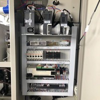 Machine d'emballage entièrement automatique à flux servo pour biscuits, pain, bonbons, biscuits, produits chocolatés avec plusieurs pièces