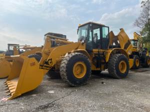 KOMATSU 380 WA380 d'origine du Japon, chargeuse sur pneus d'occasion en bon état et à faible durée de travail - Product Image 5