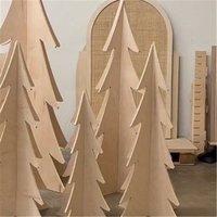 Sapin de Noël solide pour décoration festive, avec artisanat en bois, boîtes en bois et enseignes murales