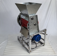 Machine à décortiquer et à peler les grains de café frais, à commande manuelle et moteur, pour le traitement du café