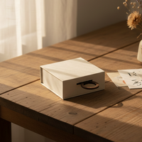 Boîte d'emballage en carton magnétique haut de gamme populaire pour bijoux, colliers, bagues, rangement et présentation, avec couvercle rabattable, idéale pour cadeau