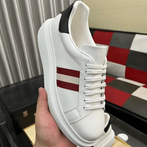 รองเท้าผ้าใบทรงสูง Alexander Trend Spring สวมใส่สบาย ทรงโอเวอร์ไซส์ สไตล์สปอร์ต ดีไซน์เรโทร น้ำหนักเบา พื้นหนา Mc.Queen Alexander - Product Image 1