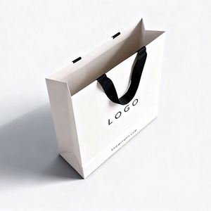 Bolsas de Regalo Elegantes de Papel con Asas para un Uso Duradero y con Estilo - Product Image 2