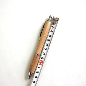 Stylo bille en bois recyclé écologique et économique, cadeau personnalisé, stylo en bambou personnalisé - Product Image 1