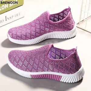 BAEWOON C35 <span class=keywords><strong>Chaussures</strong></span> décontractées en tissu style vieux Pékin pour femmes, <span class=keywords><strong>chaussures</strong></span> de marche en maille respirantes à semelle souple antidérapante et talons plats - Product Image 1