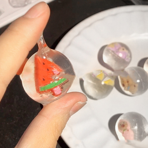 ของเล่นบีบมินิอินสตาแกรมรูปเกี๊ยวกลมน่ารัก ซีรีส์ Squishy ของเล่นบีบคลายเครียด ของขวัญสำหรับเด็กและผู้ใหญ่ ขนาด 2 นิ้ว บรรจุในแคปซูล - Product Image 1