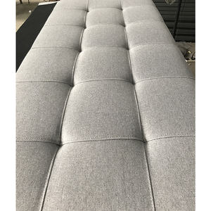 Cama de Estilo Americano Minimalista de Lujo para Dormitorio Principal con Plataforma de Madera Tamaño King y Cabecera Tapizada - Product Image 5