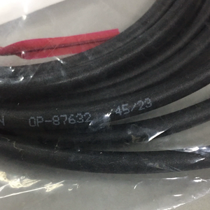 KEYENCE OP-87632 M8 L-shaped Connector <b>Cable</b> 2m Oil-resistant for FD-G Series Clamp-on Gas Flow Meter OP 87632 - Product Image 4