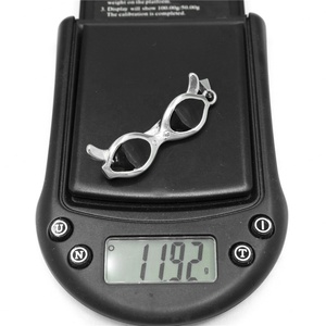 Colliers et pendentifs personnalisés en gros pour lunettes, bijoux de mode en acier inoxydable plaqué or 18 carats - Product Image 5