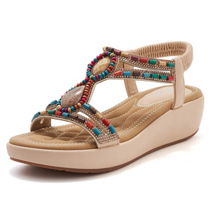 Sandalias de cuña para mujer, estilo étnico bohemio, con cuentas y diamantes de imitación, banda elástica, punta abierta, zapatos acolchados para la playa, sin cordones, U670-1 - Product Image 4