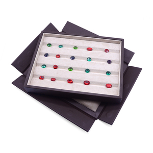 Plateau de présentation de bijoux rectangulaire moderne en cuir PU noir FORTE, écologique et de haute qualité, pour diamants et pierres précieuses - Product Image 3