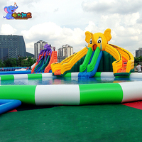 Équipement de jeux aquatiques personnalisé Piscine gonflable pour parc aquatique avec toboggan éléphant