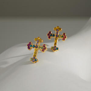 Myneck 2024 <span class=keywords><strong>Roma</strong></span> Vintage Cruz religiosa Zircon Cuff Pendientes 18K Chapado en oro Acero inoxidable Deslustre Libre Fuente de joyería caliente - Product Image 6