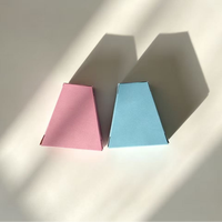 Cajas de Regalo Plegables Modernas y Elegantes Hechas a Medida, Cajas de Embalaje de Cartón Triangulares Plegables, Materiales Reciclados
