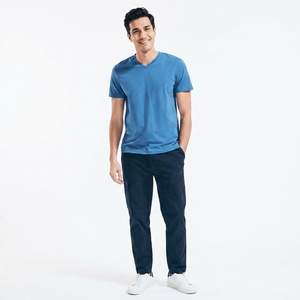 T-shirts pour hommes à col en V, matière en coton respirant, vêtements décontractés, service ODM personnalisé, quantité en vrac, t-shirts pour hommes les plus vendus - Product Image 1