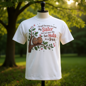 T-shirt avec citation de sœur, motif « Deux pois dans une tige », design mignon pour frères et sœurs, taille adulte unisexe - Product Image 3