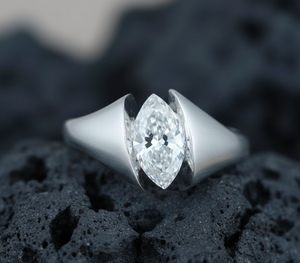 Anillo de Compromiso y Matrimonio Clásico de Plata S925 Chapado en Oro de 14k con Diamante Cultivado en Laboratorio para Hombre y Mujer, Certificado IG - Product Image 1