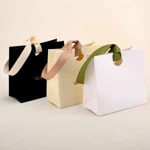 Bolsa de Regalo de Papel de Lujo con Logotipo Personalizado, Asa de Listón, Bolsa de Embalaje para Joyería, Boutique, Comercio Minorista - Product Image 1