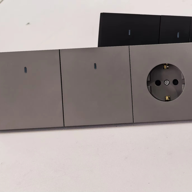 High Quality Integrated Eu Switch and Socket ultra Slim Painting Panel Electrical Switches and Socket for Home Hotel