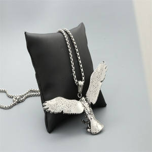 Collar con Colgante de Águila en Acero de Titanio, Moderno, Plateado y Negro, Joyería de Regalo para Hombres, Mujeres, Parejas y Estudiantes - Product Image 2