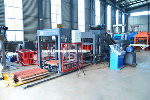 Machine à fabriquer des briques hydraulique entièrement automatique Linyi, machine à fabriquer des briques en ciment, coût en Afrique du Sud - Product Image 5