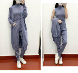 Set moda e temperamento autunno caldo moda <span class=keywords><strong>donna</strong></span> e riduzione <span class=keywords><strong>età</strong></span> Casual Cardigan in maglia <span class=keywords><strong>tre</strong></span> pezzi Set Set <span class=keywords><strong>tre</strong></span> pezzi - Product Image 2