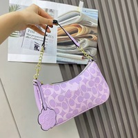 Sac fourre-tout en PU avec fermeture éclair pour femme, collection automne 2026, style urbain simple, sac à bandoulière polyvalent et élégant pour les sorties.