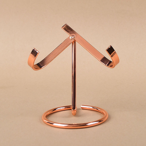 Bán buôn vàng kim loại hiển thị đứng cơ sở tinh thể kim loại trái tim đứng để trang trí - Product Image 2