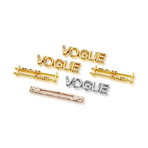 Kledingaccessoires op maat gemaakte metalen kledinglogo's <span class=keywords><strong>labels</strong></span> naamplaatjes naai metalen kledinglabel plaatjes voor kleding zwemkleding - Product Image 3