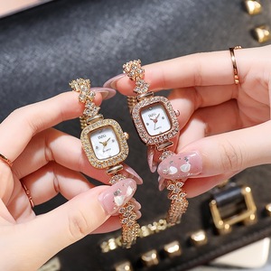 Meilleures ventes femmes dames mode diamant montres de sport lumineux Led Silicone bracelet Quartz poch Bling montre pas cher prix - Product Image 6