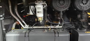 เครื่องอัดอากาศแบบสกรูเคลื่อนที่ Atlas Copco Y1300 ใช้เครื่องยนต์ดีเซล 380V ระบายความร้อนด้วยอากาศ ระบบหล่อลื่นแบบน้ำมัน ดีไซน์เงียบ ความจุลม 38.8 ลูกบาศก์เมตร/นาที รับประกัน <span class=keywords><strong>1</strong></span> ปี - Product Image 3