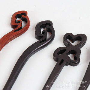 Horquillas de ébano, madera de sándalo roja, hechas a mano, con forma de corazón, tocado Hanfu, accesorio artesanal de madera para uso diario de mujer - Product Image 1